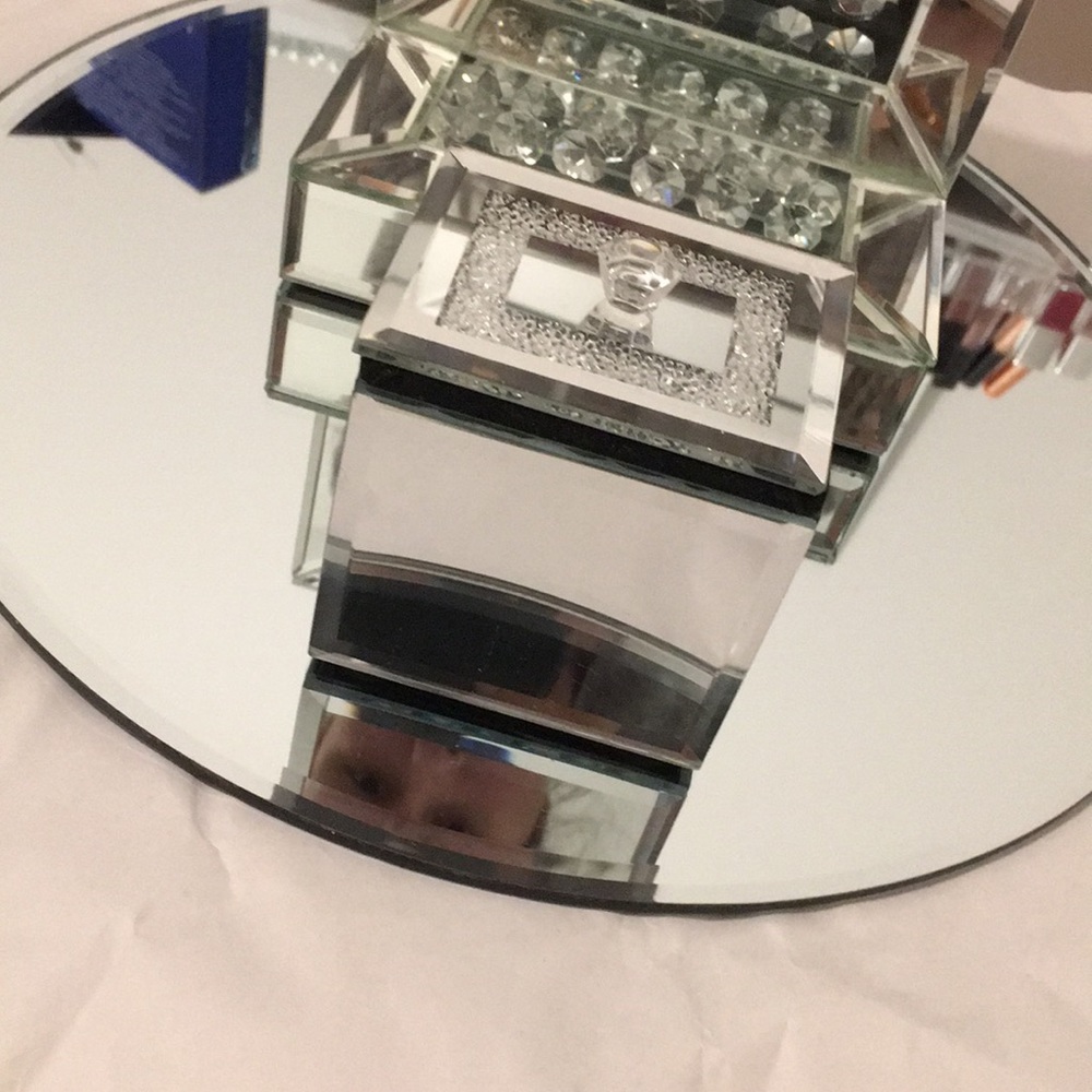Small jewelry box